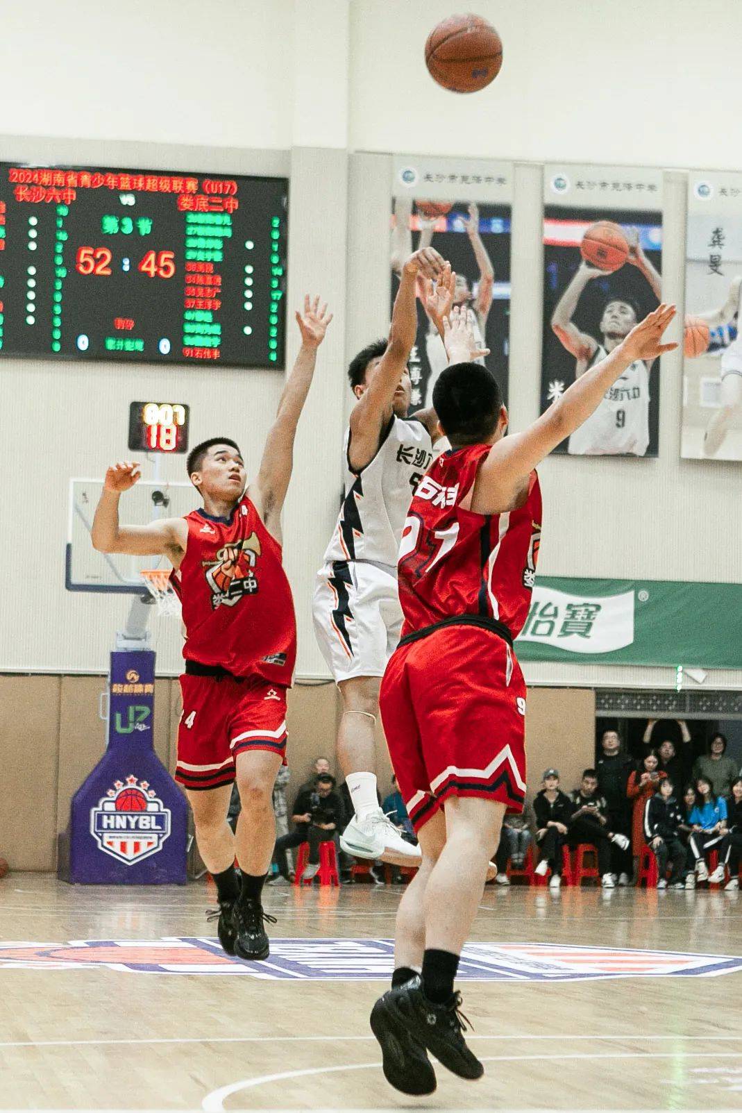 湖南男篮在本周关键之战中全力以赴