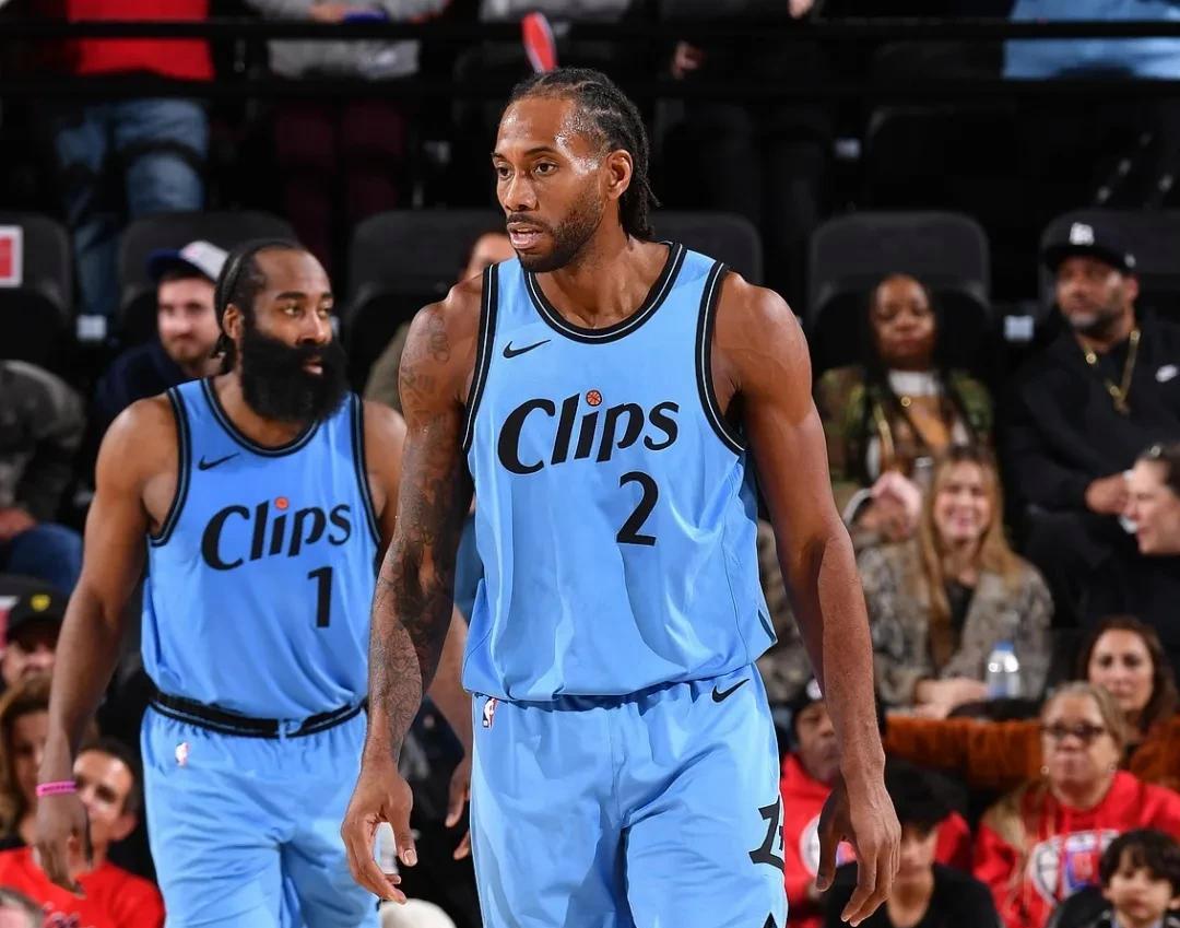 开云体育网页版入口-快船击败雄鹿，取得两连胜