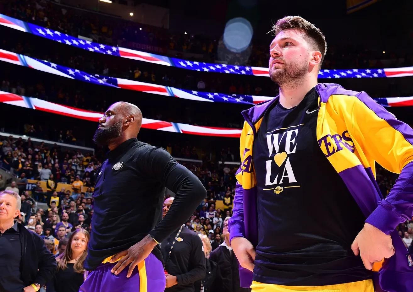 开云体育app下载-篮网队惜败于对手，遭遇失利