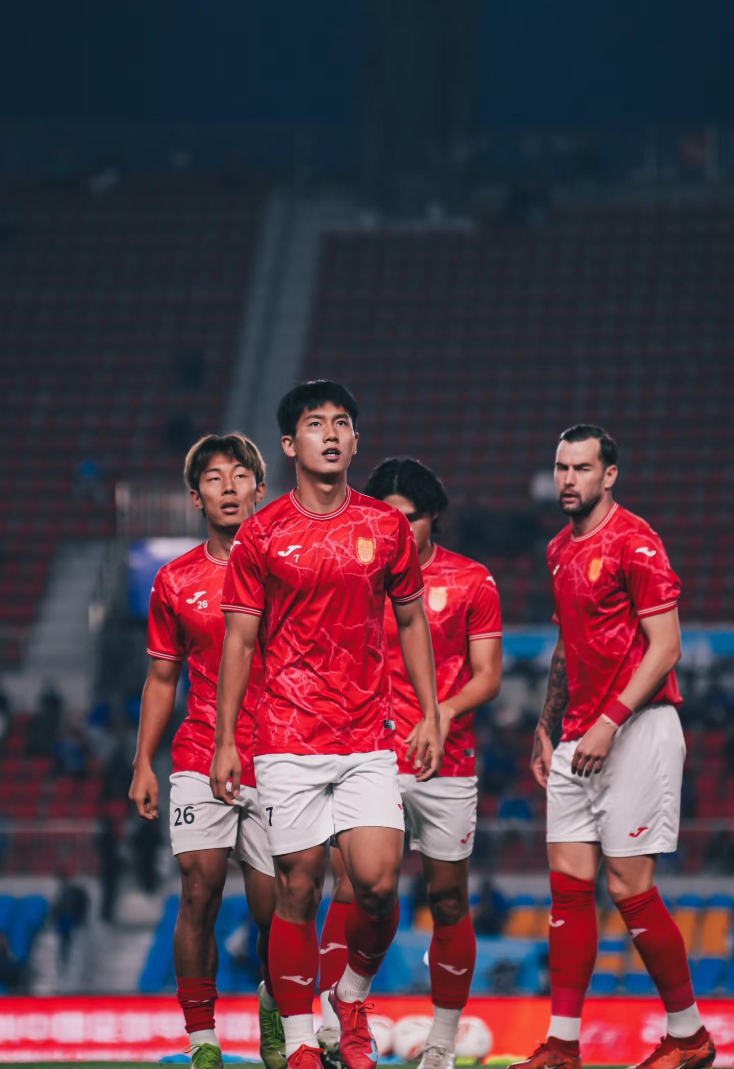 开云体育app下载-某队新晋球员崭露头角，帮助球队取得连胜