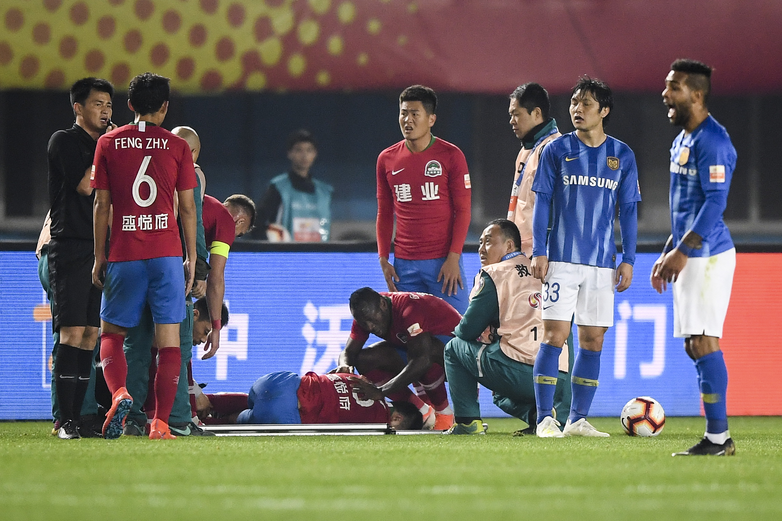 建业外援发挥不俗，帮助球队击败深圳的简单介绍