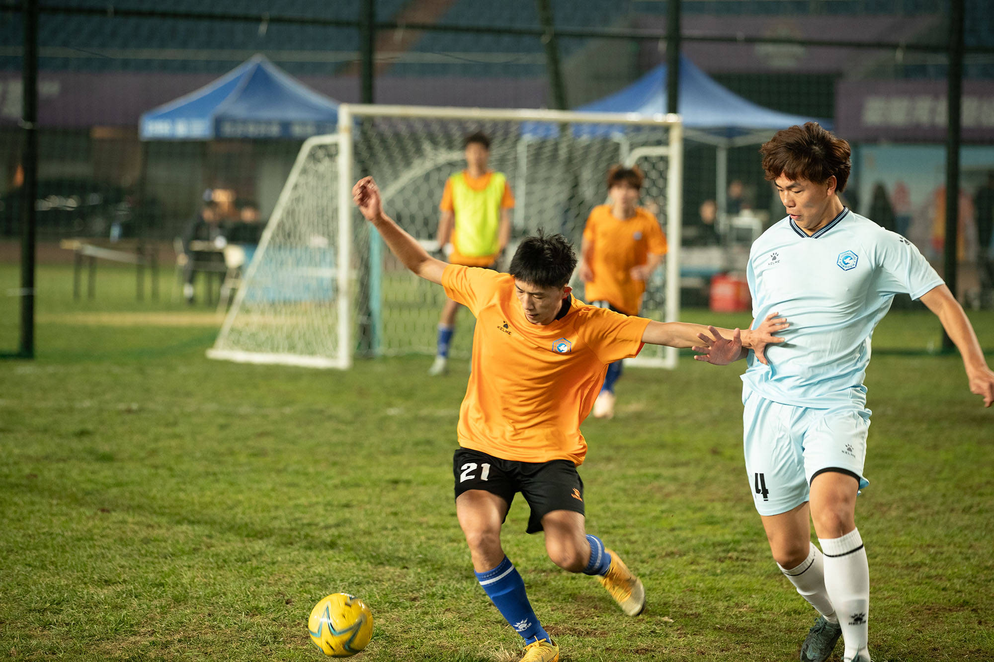 包含体育产业高速发展,足球赛事吸引众多观众的词条 包含体育产业高速发展,足球赛事吸引众多观众的词条