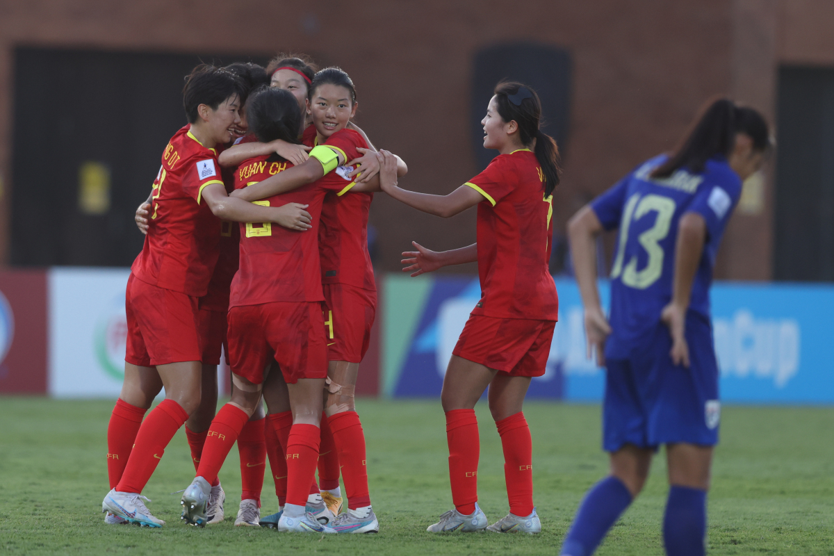 中国女足赢得掌声，实力无人能敌