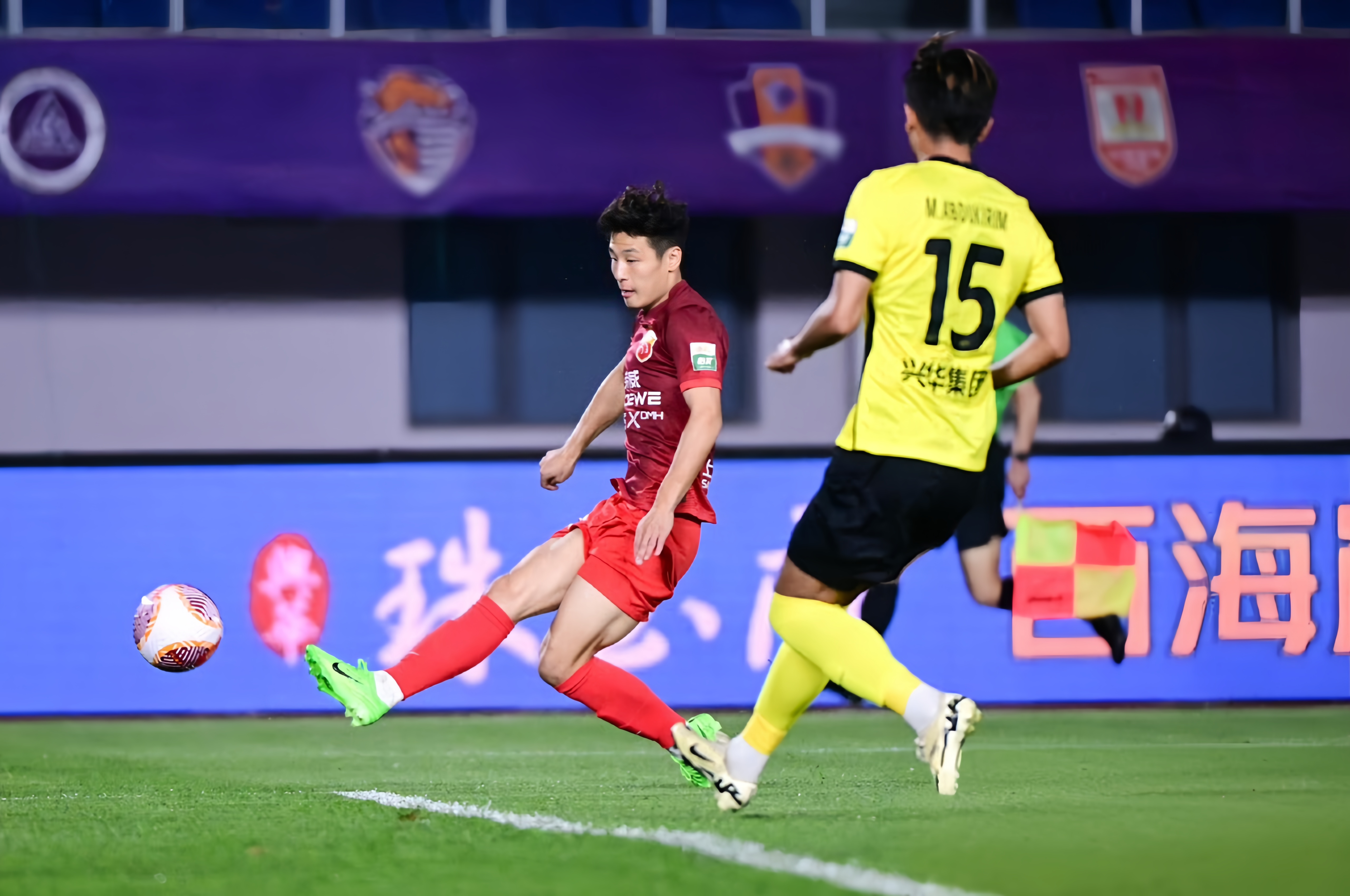 开云体育链接-门罗复出助蓝军取得连胜，球队士气高涨备战季后赛的简单介绍