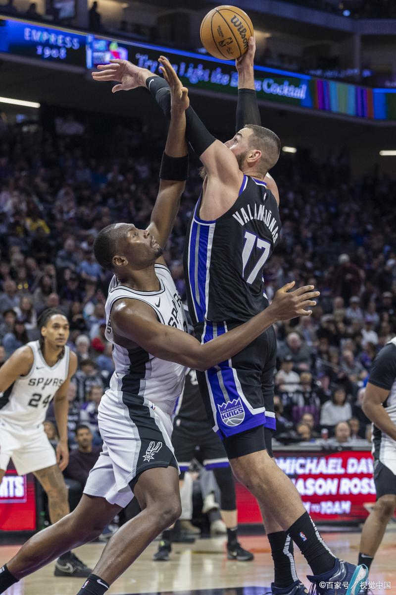 开云体育教练-雄鹿主场大胜国王，继续保持不败