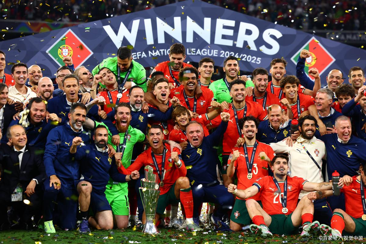 克罗地亚队在激烈比拼中获得胜利，晋级淘汰赛