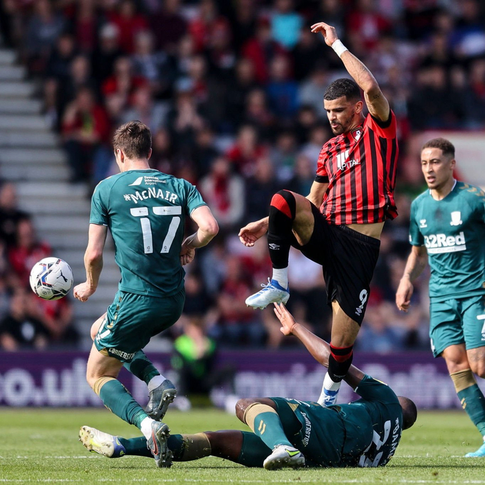 关于雷丁客场惨遭溃败，保级形势严峻的信息